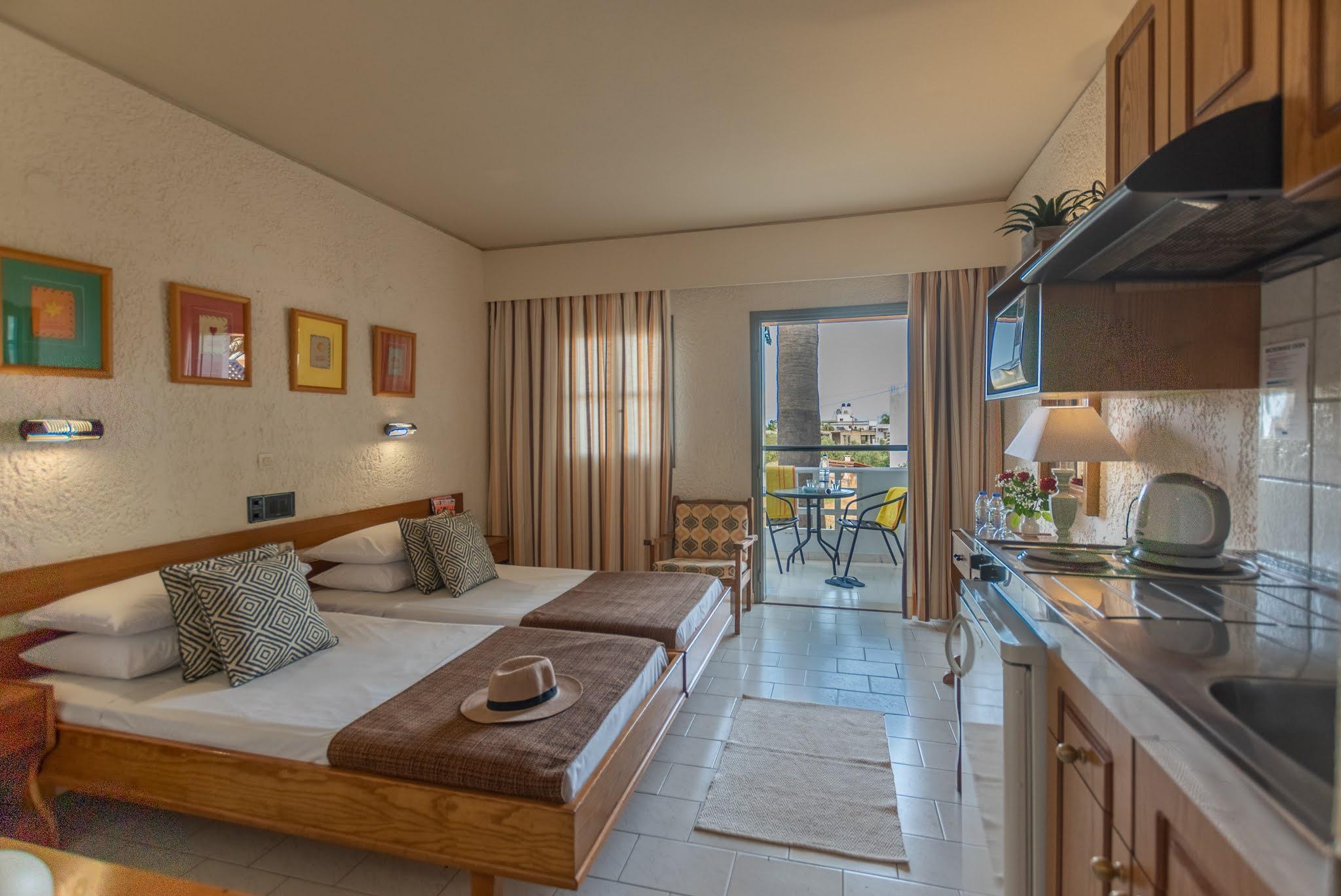 Dedalos Hotel 말리아 외부 사진